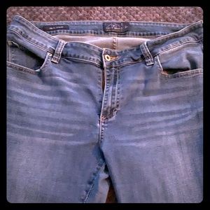 Lucky Brand Plus Size jeans - New condition.